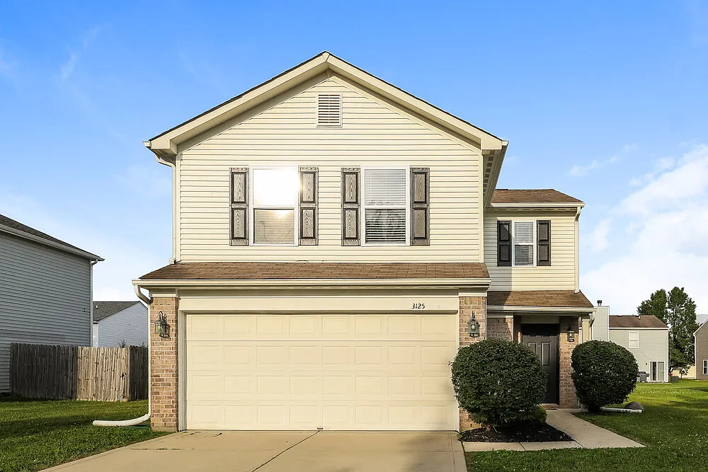 4 bed, 2.5 bath, 2035 sqft, $1,935 — Photo 1