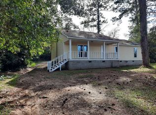 420 Smoak Bridge Cir, Warwick, GA 31796