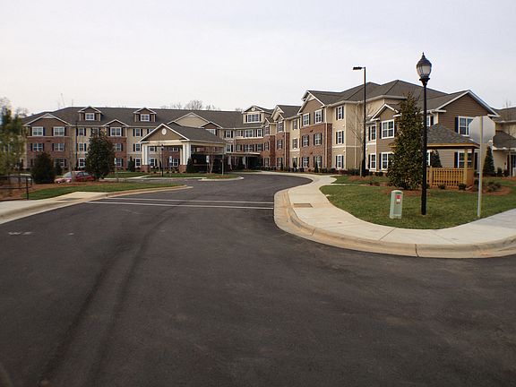 2nd image of 1415 Fairington Dr NW #221