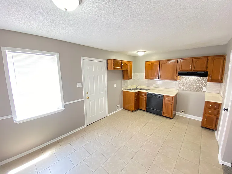 5109 Wyndance Dr — Photo 7