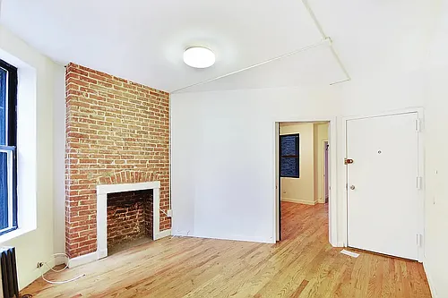 424 Amsterdam Ave Photo 1 424 Amsterdam Ave Photo 1