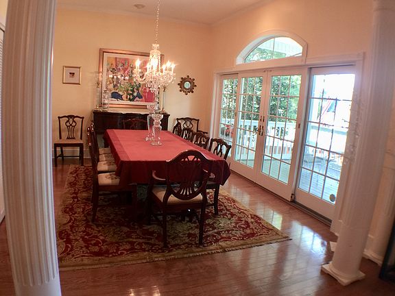 Dining Room seats 12