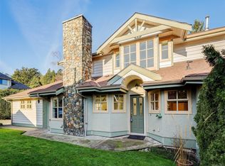 500 Marsett Pl #10, Saanich, BC