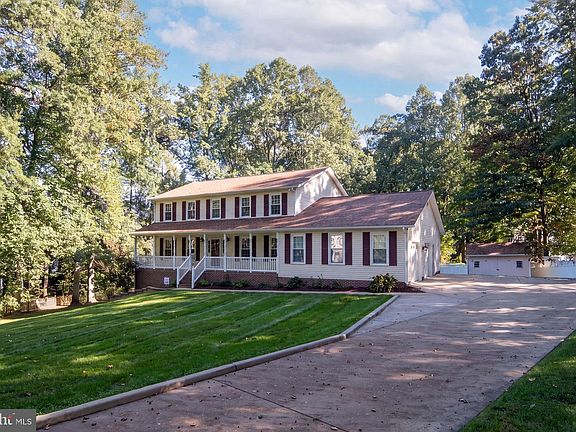 2nd image of 11613 Silverleaf Ln