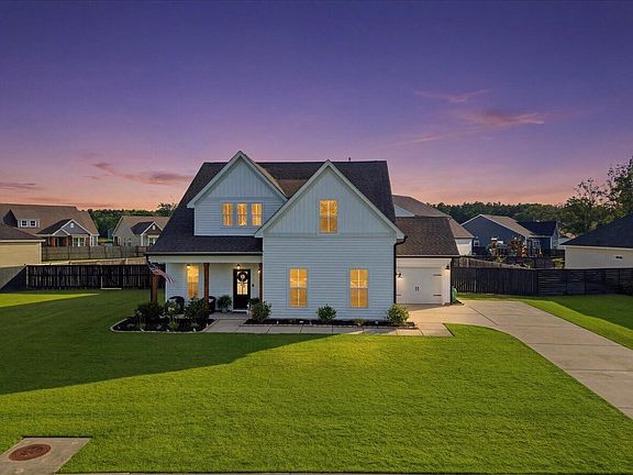 3rd image of 105 Edisto Crossing Ct
