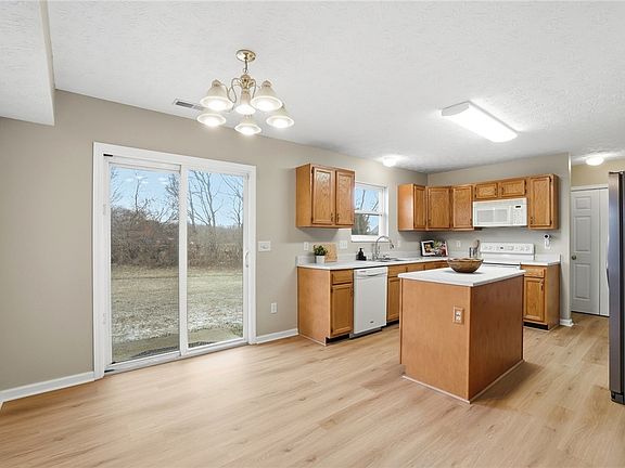 5th image of 2813 Raxit Ct