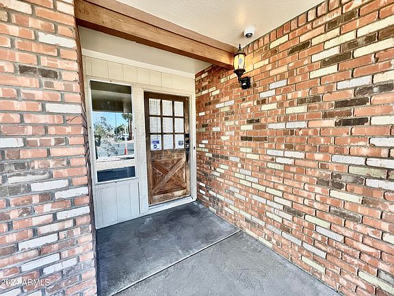 3rd image of 1451 N SPENCER --