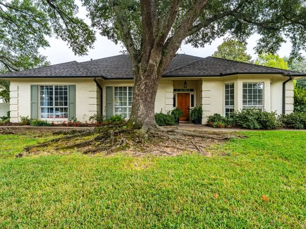 202 Tanglewood St, Athens, TX 75751