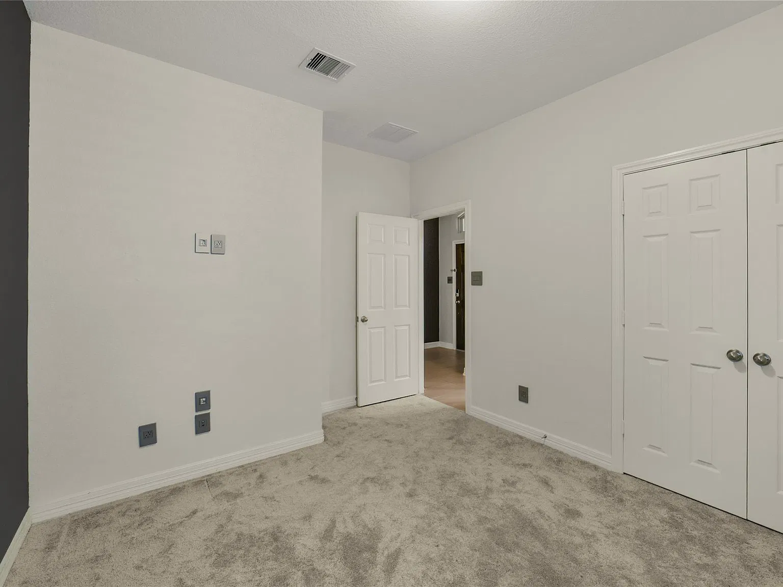 3 bed, 2.5 bath, 2156 sqft, $2,750 — Photo 4