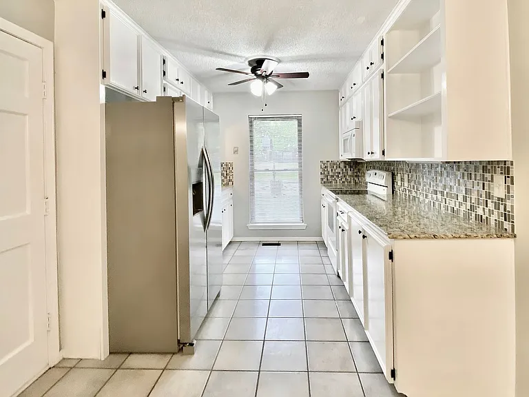 6367 S 29th West Pl — Photo 8