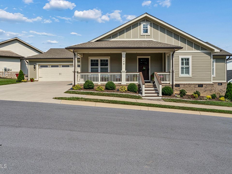 1st image of 249 Princeton Gdns