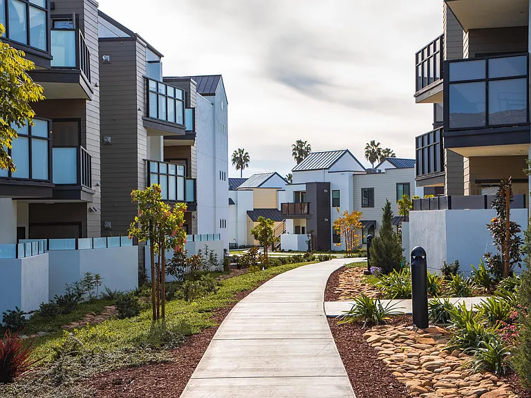 Cortona Point Apartments — Photo 38