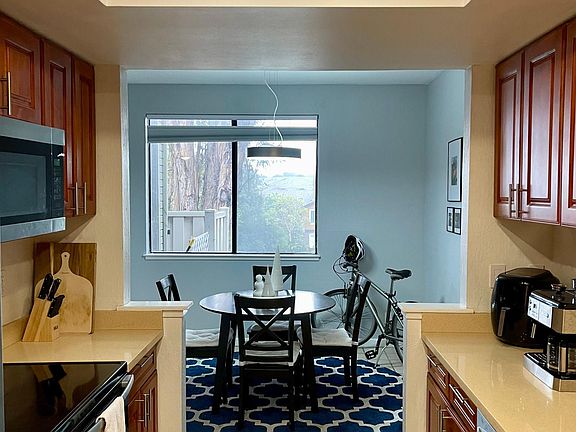 5th image of 2748 East Ct