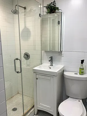 Rented by Buchbinder & Warren | media 17