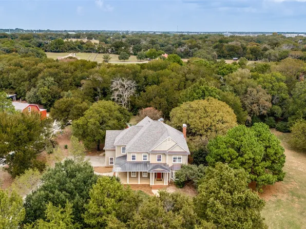 1833 Dr Sanders Rd, Aubrey, TX 76227