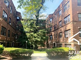 104 Lincoln Ave APT 2W, Riverside, IL 60546