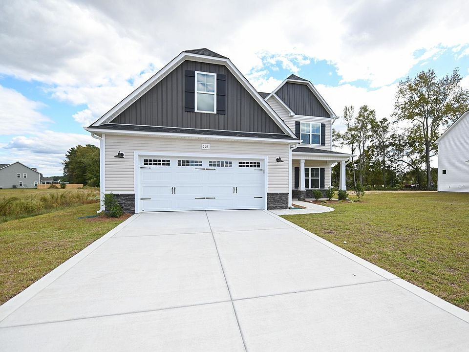 1st image of 623 Amusement Dr