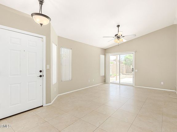 4th image of 2259 E Ross Ave
