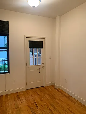 Rented by Compass | media 20