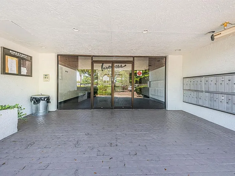 2581 Countryside Blvd #304 — Photo 3