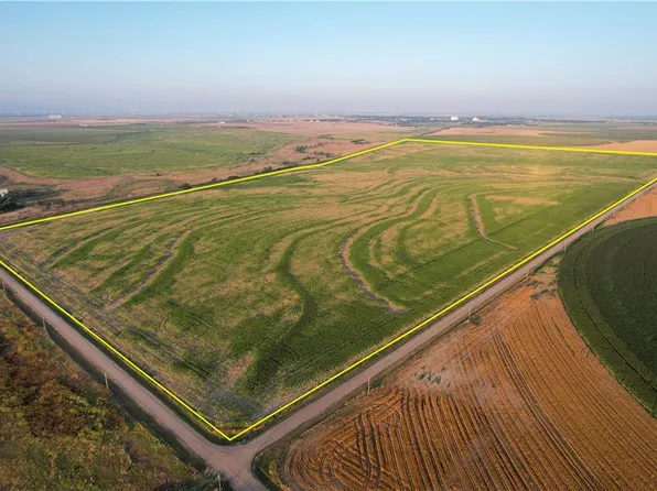 Road Rd, Colby, KS 67701