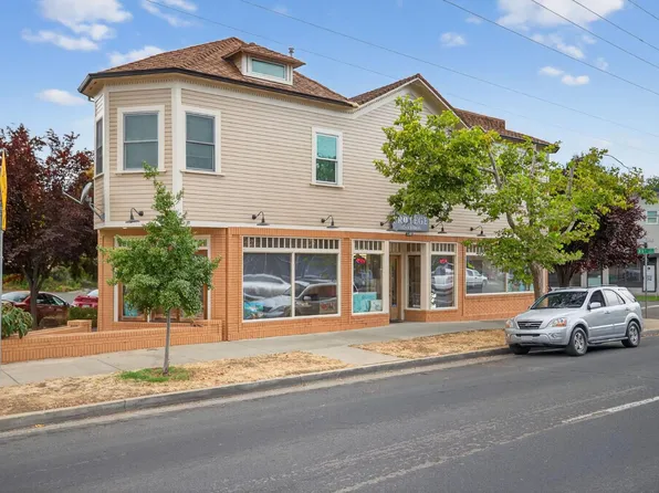 3300 Broadway, Sacramento, CA 95817