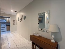 2700 Bayshore Blvd