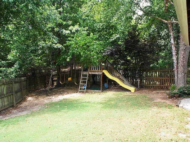 2nd image of 532 Antler Ln