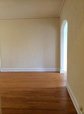 5th image of 5423 W Montrose Ave APT 1N
