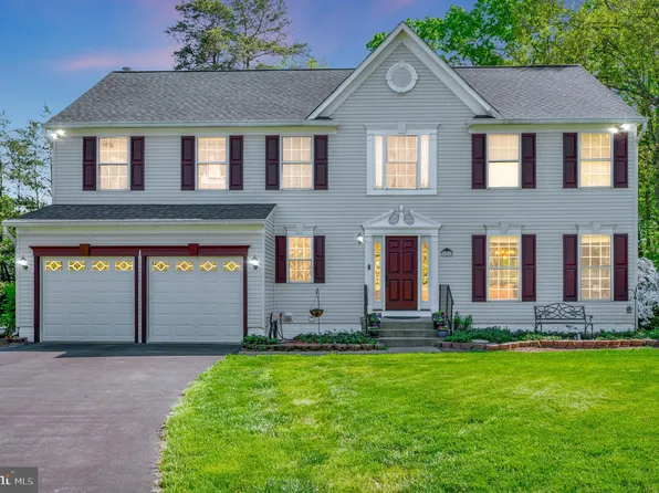 26 Saint Roberts Dr, Stafford, VA 22556