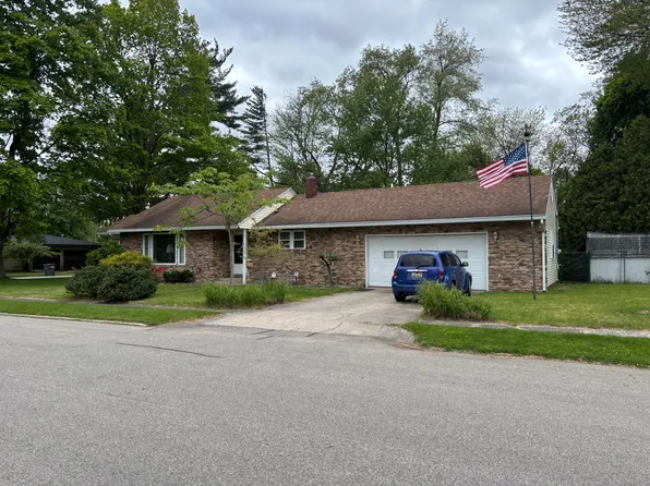 907 Wilson Ave, Sturgis, MI 49091