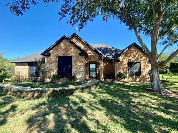 4017 E Oakview Cir, Alvarado, TX 76009