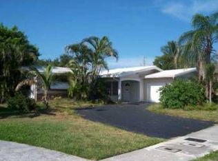 1951 Water Ridge Dr, Weston, FL 33326