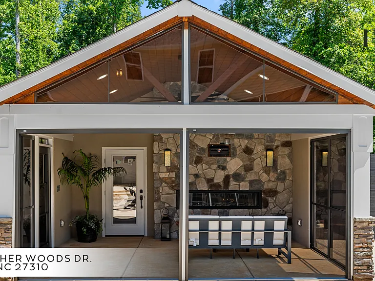 4660 Thatcher Woods Dr — Photo 33