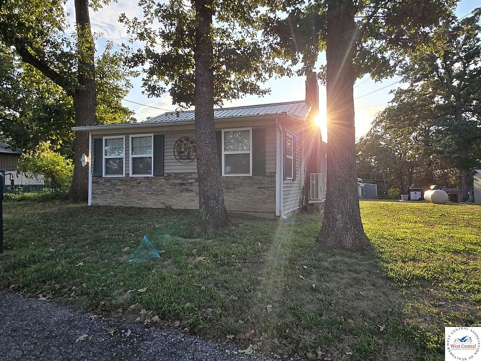 1st image of 31707 Catfish St