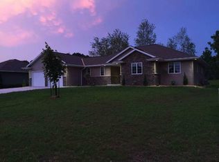 5032 Nooyen Heights Dr, New Franken, WI 54229