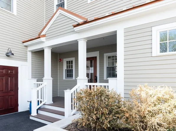 198 Islington Street #4, Portsmouth, NH 03801