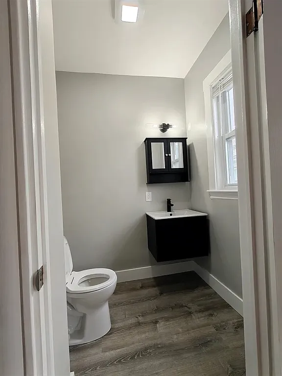 3 bed, 1.5 bath, 1600 sqft, $3,100 — Photo 4