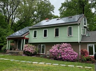 7711 Dwight Dr, Bethesda, MD 20817