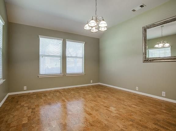 5th image of 206 Forestbrook Dr