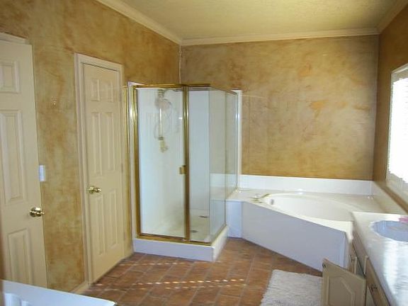 3rd image of 2127 Rock Wood Ln