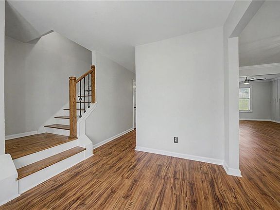 3rd image of 4223 Fortune Point
