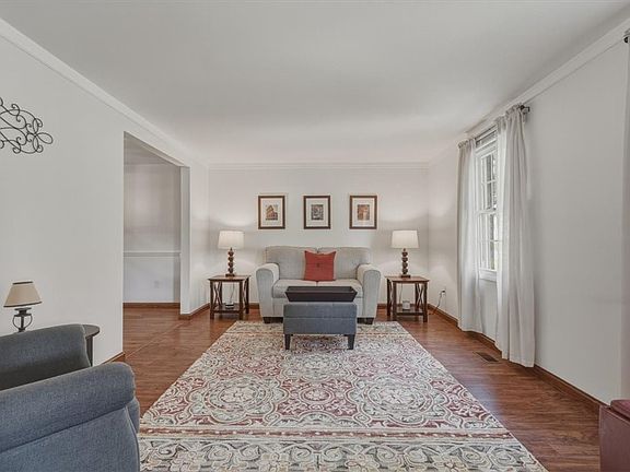 5th image of 8063 Broadlawn Dr