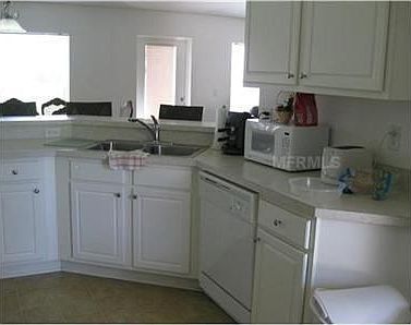 4th image of 3094 Jeannin Dr
