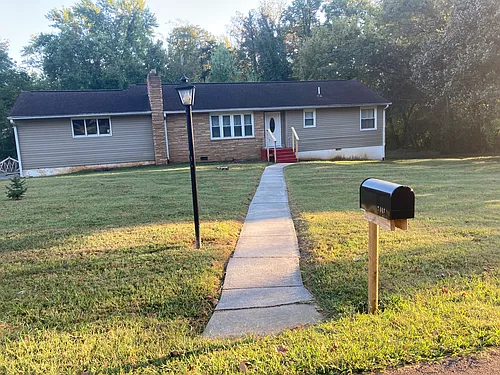 5004 Silva Dr Photo 1