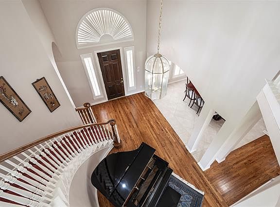5th image of 1904 Shumard Oak Ln