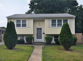 50 Lillian Ave, Rumford, RI 02916