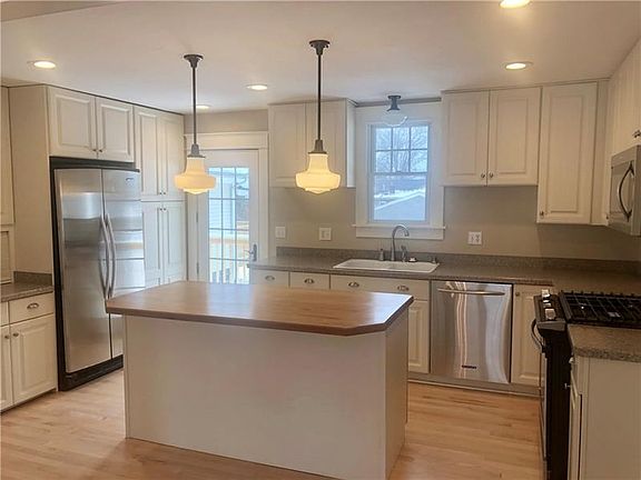 5th image of 186 S Crescent Dr