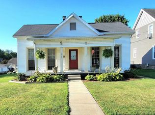 1107 E Walnut St, Washington, IN 47501