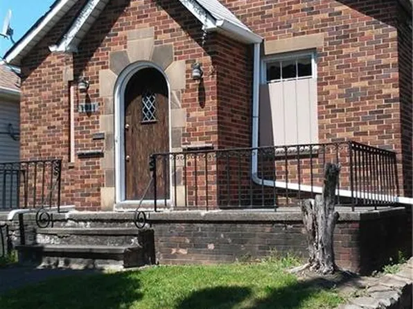 7011 Hosmer Ave, Cleveland, OH 44105